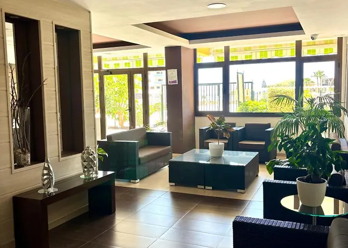 Rainbow Copacabana * Playa Fanabe